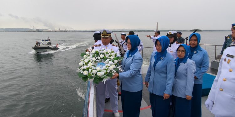 Lanal Sangatta Peringati Hari Dharma Samudera 2025, Lakukan Tabur Bunga