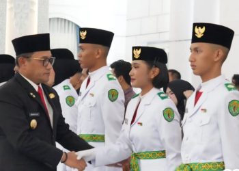 Wagub Seno Aji Kukuhkan 40 Anggota Paskibraka Kaltim 2026, Siap Kibarkan Merah Putih di Stadion Gelora Kadrie Oening
